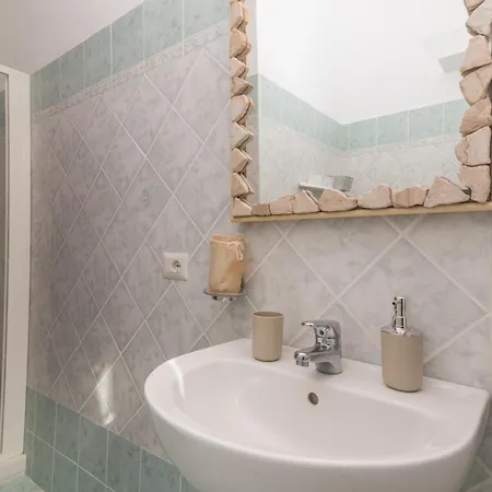 Apartment La Dimora Di Montelittu With Ac - Happy